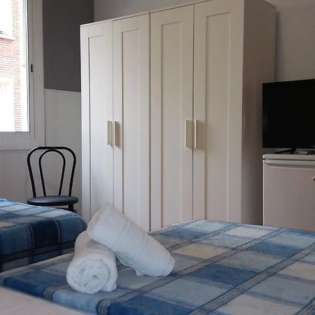 Residencia Universitaria Augusta Bed and Breakfast Βαρκελώνη Εξωτερικό φωτογραφία