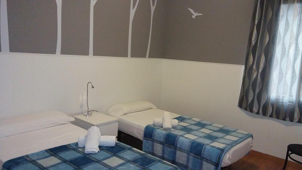 Residencia Universitaria Augusta Bed and Breakfast Βαρκελώνη Εξωτερικό φωτογραφία