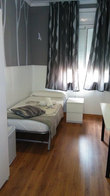 Residencia Universitaria Augusta Bed and Breakfast Βαρκελώνη Εξωτερικό φωτογραφία